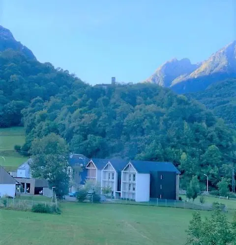 Апартаменты Tt Confort Au Coeur Des Montagnes Vue Sur Les Montagnes Ii Wifi Люс-Сен-Совёр